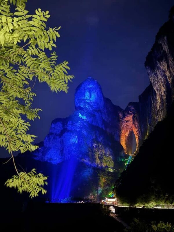 Chongqing To Zhangjiajie Night Tour with Hotel & Train - FAQs