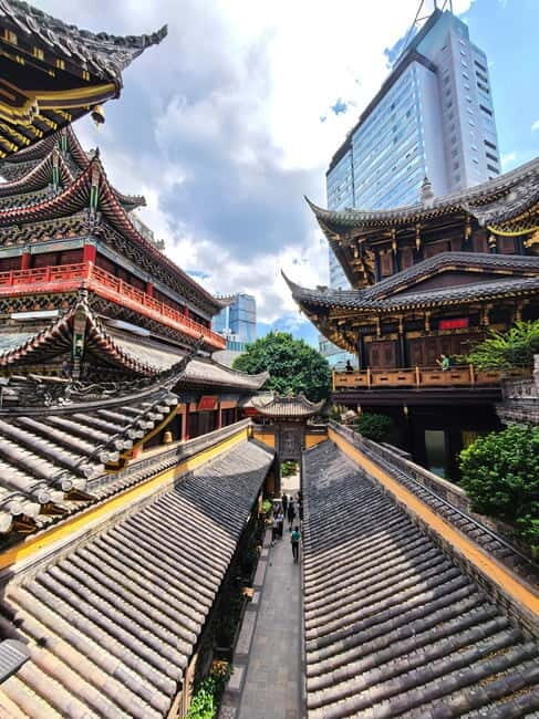 Chongqing: Trendy Spots, Cableway & Ferry Private Tour - Good To Know  