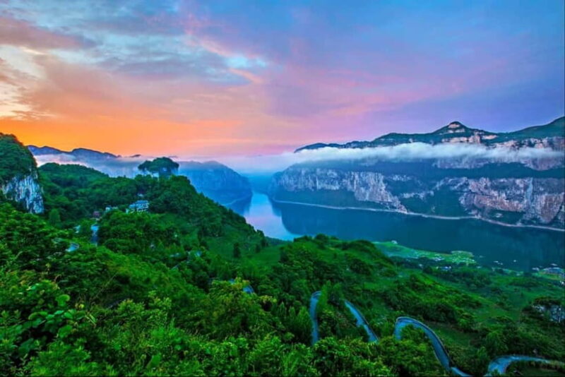 Chongqing: Wulong 3-Day Tour with Hotel & Transfers - Cultural and Historical Highlights