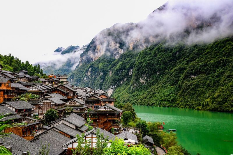 Chongqing Wulong Karst 2-Day Guided Tour including Boat Trip - Long road journeys and a Chinese-language group
