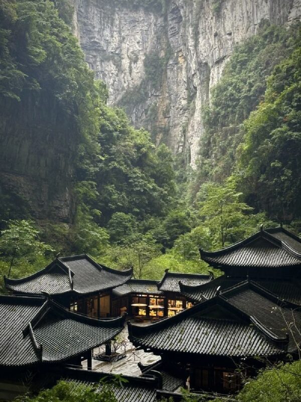 Chongqing Wulong Tiankeng Three Bridges and Longshui Gorge Seam Private Day Tour - From Chongqing to Wujiang Chibi