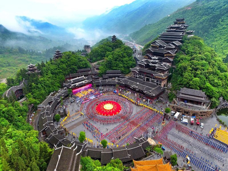 Chongqing Wulong Tiansheng Three Bridges Fairy Mountain 5-Day 4-Night Exploration Tour - Who will get the most from this tour?