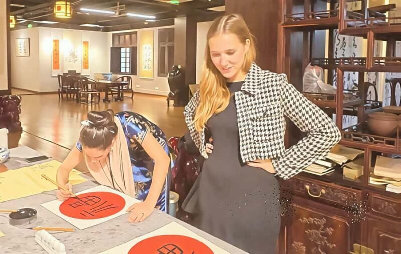 Chongqing:Chinese Calligraphy Experience - What Is the Experience Like?