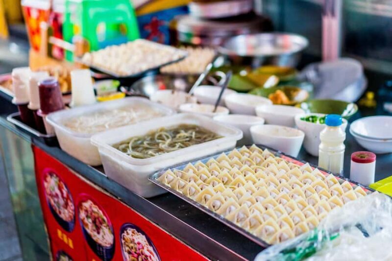 Chongqing's back alley delicacies and tranquil temples - Why This Tour Works Well