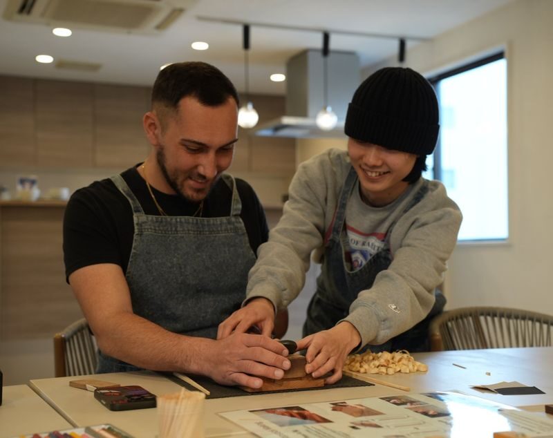 Chopstick Making in Osaka - Choosing wood without losing track of the cost