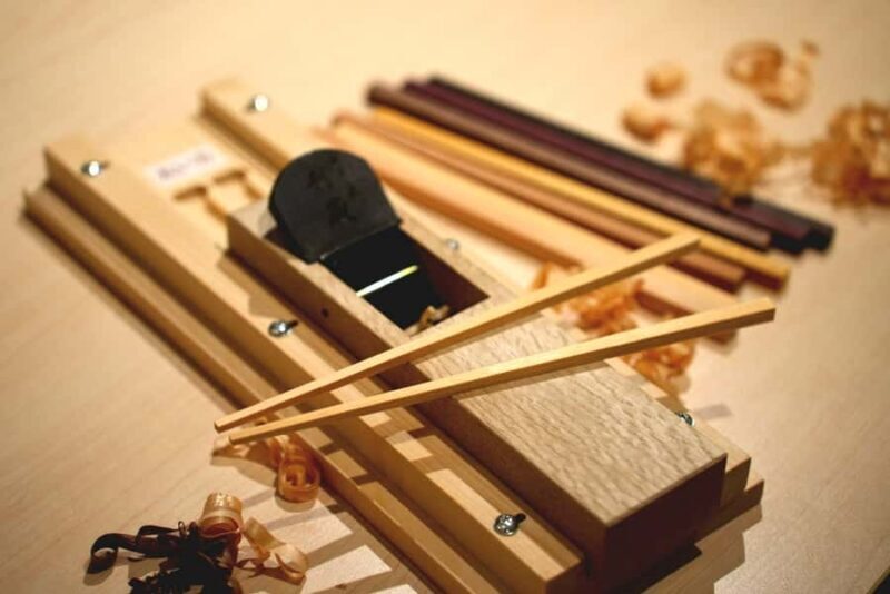 Chopstick Making Workshop in Osaka - Guides and Atmosphere