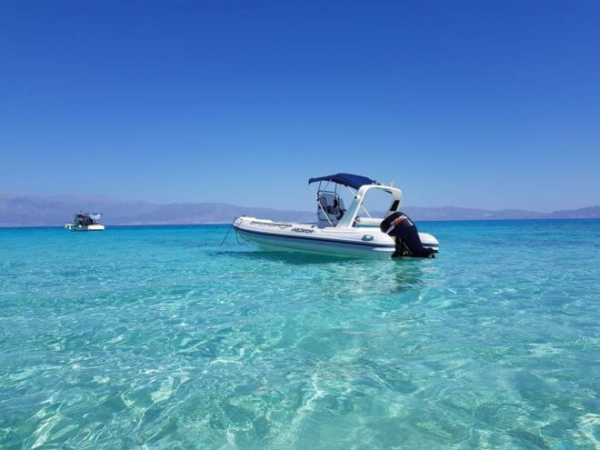 Chrisi Island Afternoon Boat Trip - Boat Features and Amenities