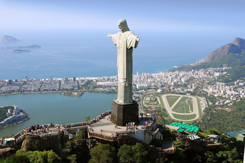 Christ the Redeemer and Sugarloaf Mountain Tour in Rio de Janeiro - Two Rio icons in a half-day