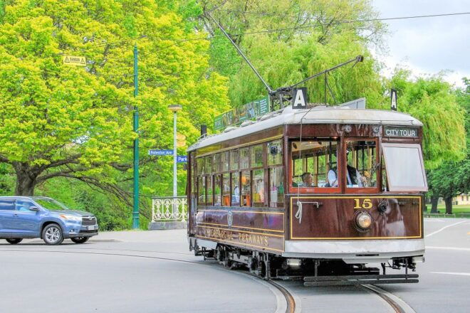 Christchurch: Hop-On Hop-Off Tour by Vintage Tram - Discover Top Attractions With the Hop-On Hop-Off Feature