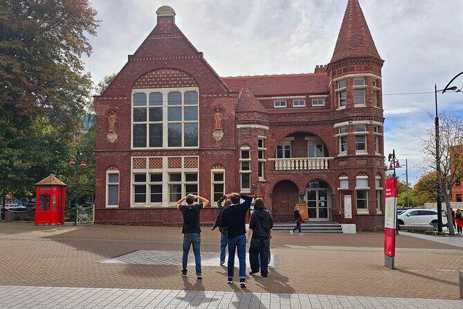 Christchurch Mystery Puzzle Tour Shadow of the Prism - Good To Know