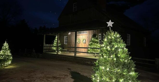 Christmas by Candlelight at Old Sturbridge Village - Tour Inclusions