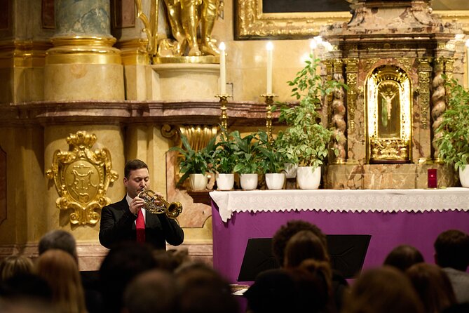 Christmas Concerts at St. Annes Church Vienna - Vienna Mozart Concert in Historical Costumes at the Musikverein