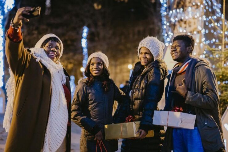 Christmas Enchantment: Walking Tour in Compostela - Tour Details