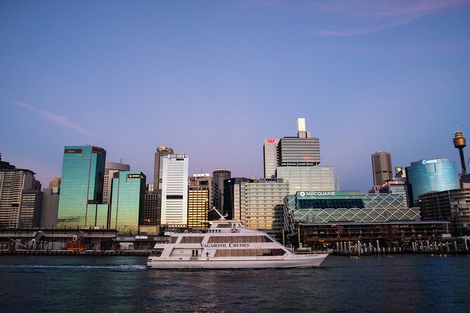 Christmas Eve Dinner on Sydney Harbour - Setting the Scene: Sydney Harbour at Christmas