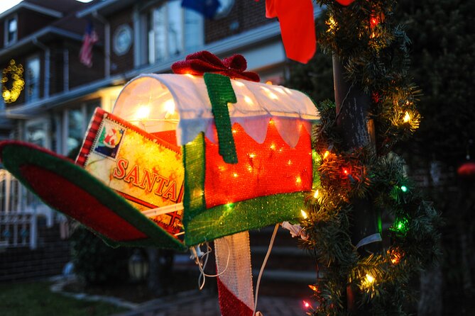 Christmas Holiday Lights NYC Sightseeing Tours With Special Gifts - Cancellation Policy and Requirements