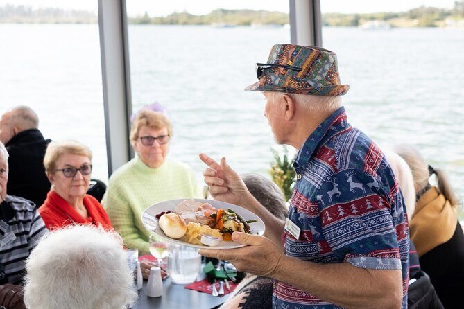 Christmas in July Cruise with Lunch and Live Music - A Complete Look at the Christmas in July Cruise Experience