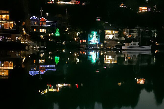Christmas Lighted Boat Cruise in Gig Harbor - Good To Know 