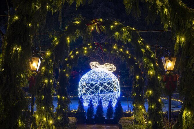 Christmas Lights Tour Butchart Gardens & City Tour in Victoria BC - Good To Know