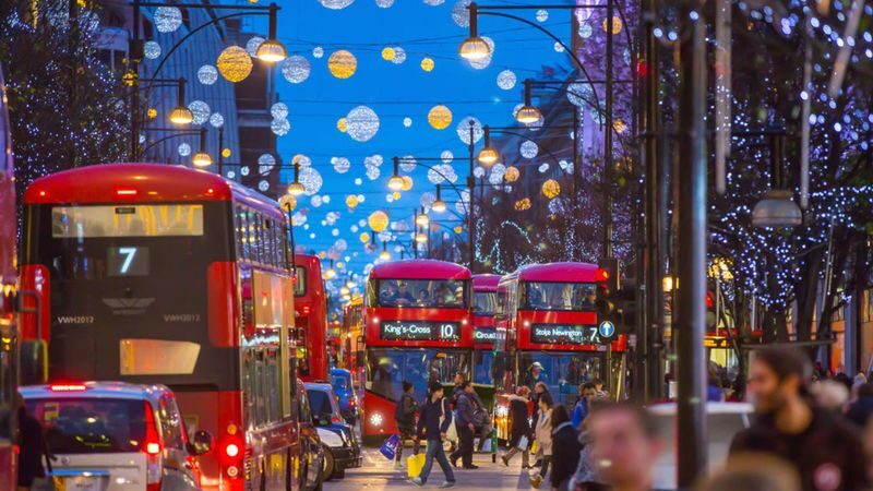 Christmas Lights Tour in London - Who should book this Christmas ride?