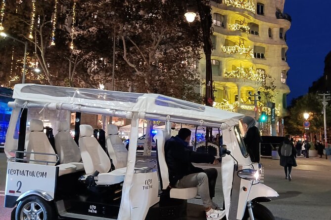 Christmas Lights Tour of Barcelona in Private Eco Tuk Tuk - Directions and Meeting Point
