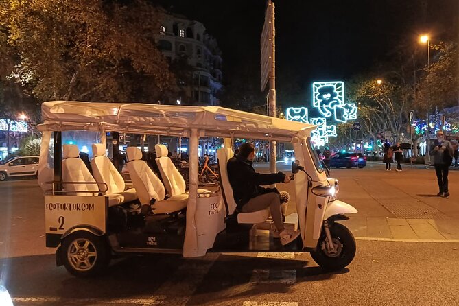 Christmas Lights Tour of Barcelona in Private Eco Tuk Tuk - Frequently Asked Questions