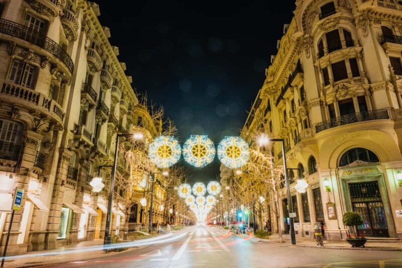 Christmas Magic:Private Walking Tour Granada Highlights - Good To Know