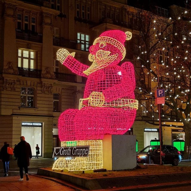 Christmas market lights tour bus through Berlin, free mulled wine (2.5 hours) - Value and Practical Details  