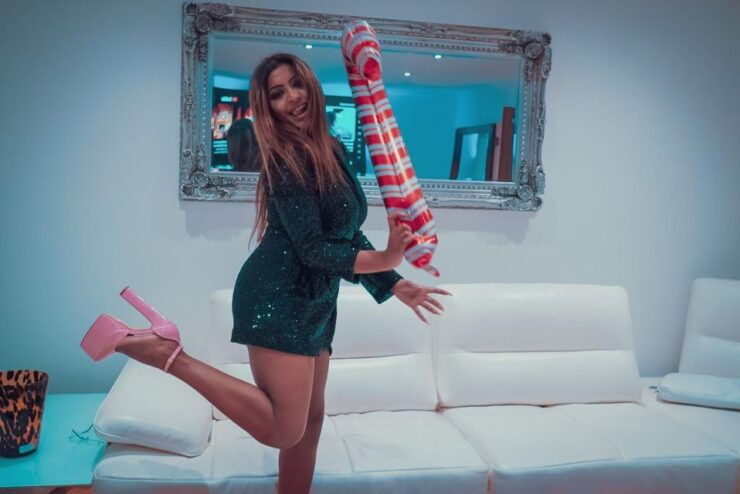 Christmas Photoshoot in London - Experience Highlights