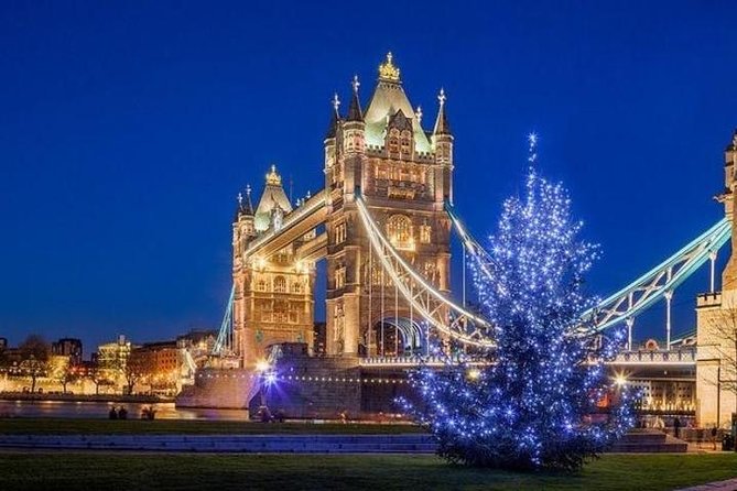 Christmas Private Tour of London - Exploring the Lit-Up Streets of Covent Garden and Seven Dials