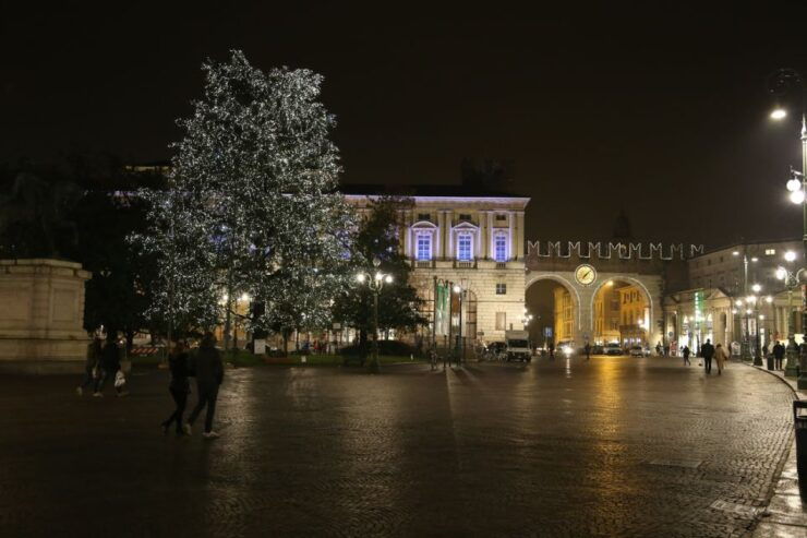 Christmas Sparks in Verona Walking Tour - Booking Information