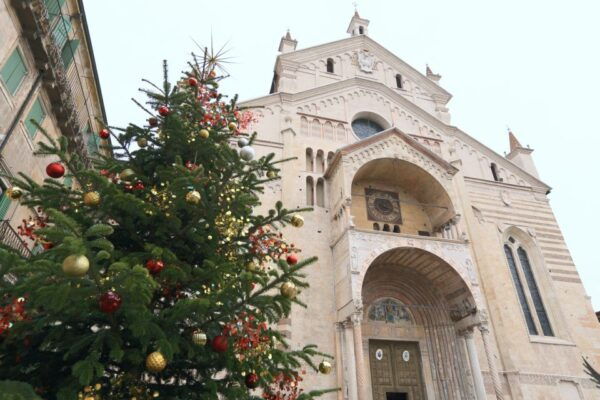 Christmas Sparks in Verona Walking Tour - The Sum Up