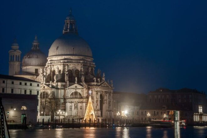 Christmas Tales of Venice Walking Tour - Highlights
