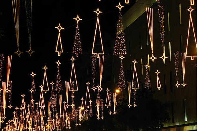 Christmas Walking Tour of Barcelona - Tour Duration and Finish Location