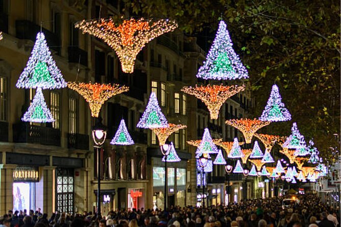 Christmas Walking Tour of Barcelona - Traditional Fira De Santa Llúcia