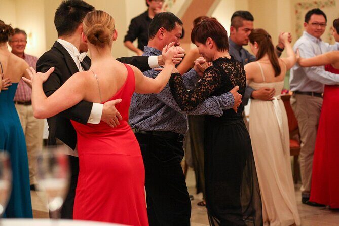 Christmas Waltz and New Year's Ball Workshop in Vienna - An In-Depth Look at the Vienna Waltz & New Year’s Ball Workshop