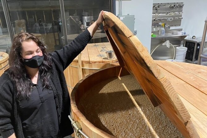 Chuckanut Bay Distillery Tour With 2 Mini Cocktails and Gift Glass - Inclusions and Meeting Point