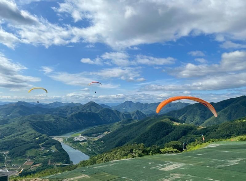ChungBuk Danyang Paragliding in a worldwide paragliding - CAFE SANN - Who will get the most from this flight