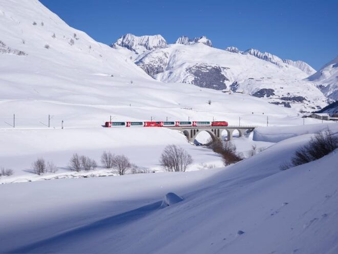 Chur/St. Moritz: Glacier Express Between Chur and St. Moritz - Ticket Options
