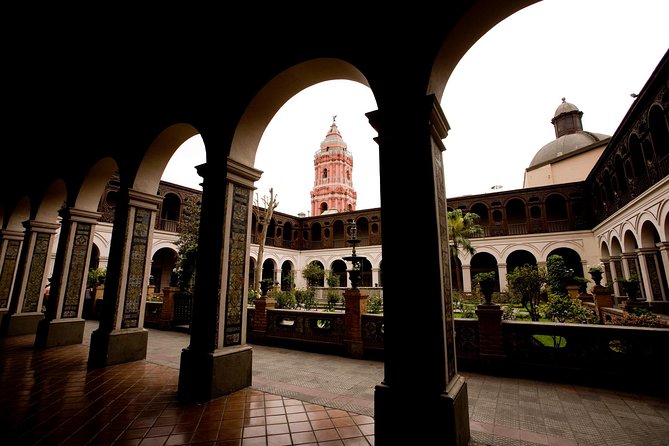 Churches and Balconies of Lima Half Day Tour - Explore the Monastery of San Francisco