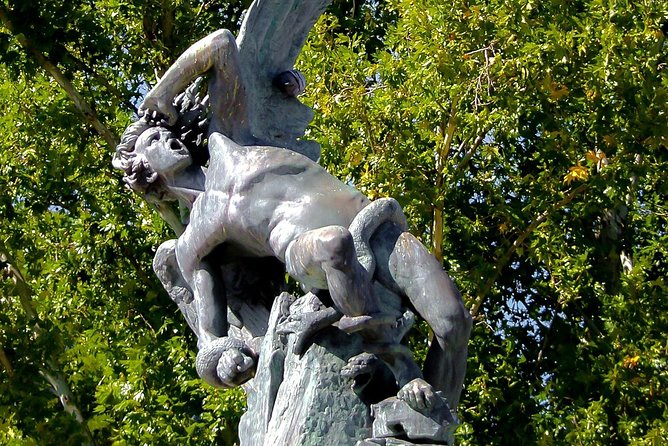 Cibeles Rooftop and Retiro Park Tour With Professional Guide - Cancellation Policy