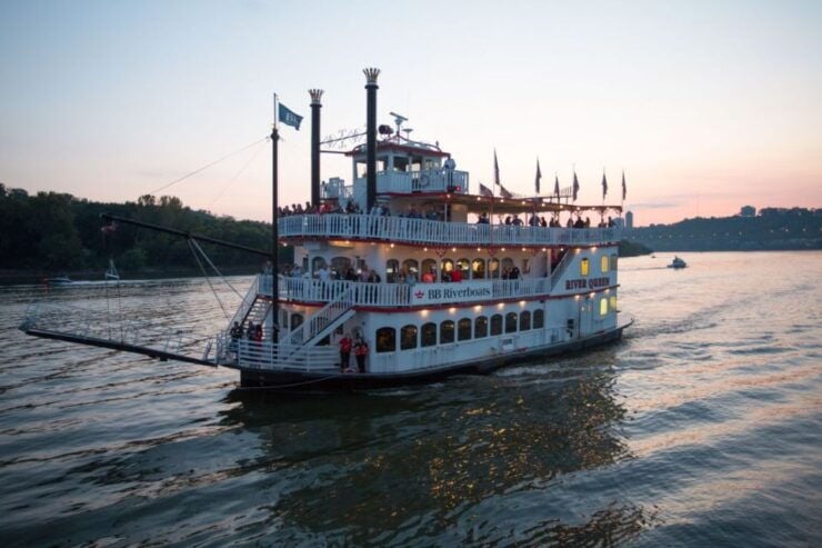 Cincinnati: Ohio River Cruise With Buffet Dinner - Experience Highlights