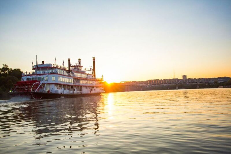 Cincinnati: Riverboat Cruise with Lunch and Entertainment - The Setting and Meeting Point