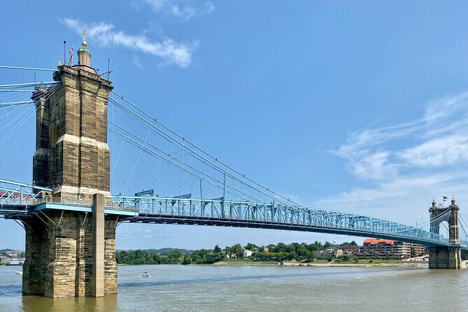 Cincinnati Scavenger Hunt Walking Tour and Game - An Inside Look at the Cincinnati Scavenger Hunt Walking Tour