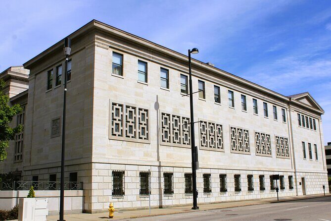 Cincinnati Scavenger Hunt Walking Tour and Game - FAQs