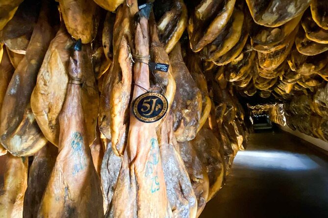 Cinco Jotas Almacén Visita Desde Sevilla Tour Privado - Gourmet Delights