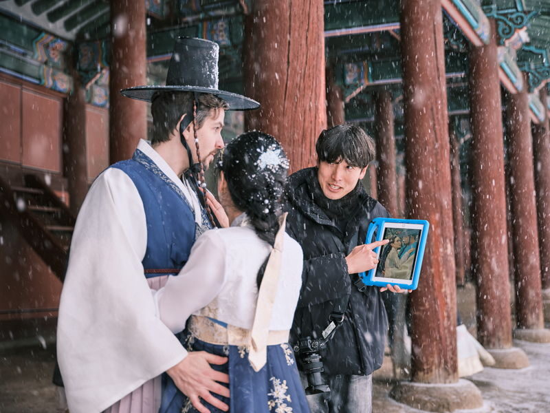 Cinematic Hanbok Photoshoot Experience - Inside Gyeongbokgung, one hour at a time