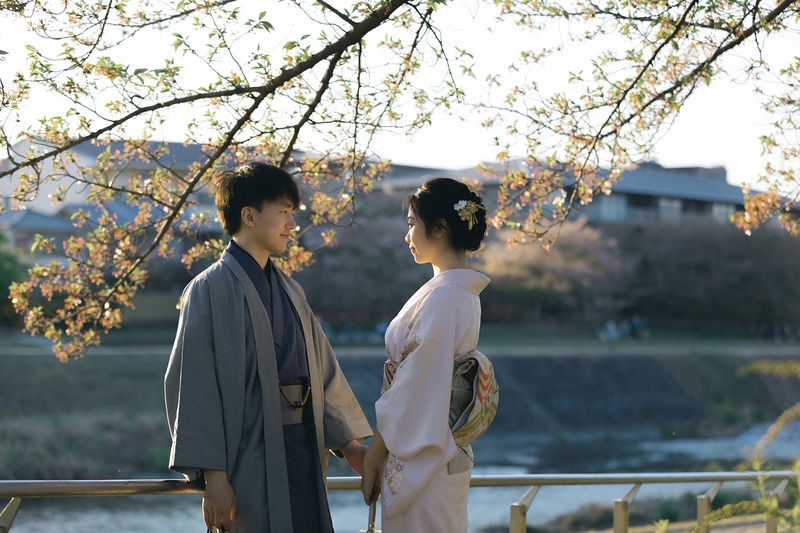 Cinematic Kyoto Photography Tour - Kimono and Regular Attire - What the photographer adds