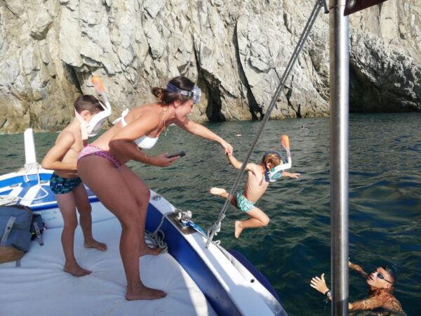 Cinque Terre: Afternoon Boat Tour With Brunch on Board - Frequently Asked Questions