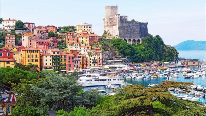 Cinque Terre Audioguide - Travelmate App for Your Smartphone - Enhanced Learning Experience