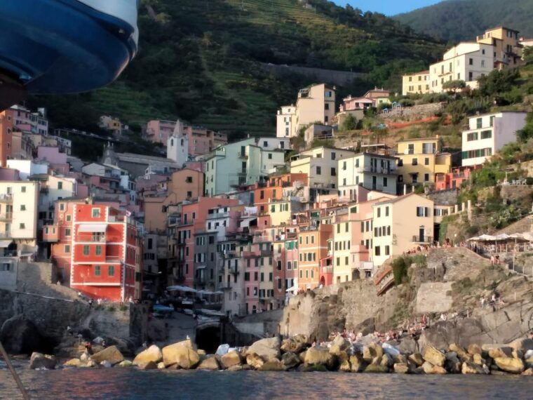 Cinque Terre: Boat Tour with Snorkeling - Who Should Consider This Tour?